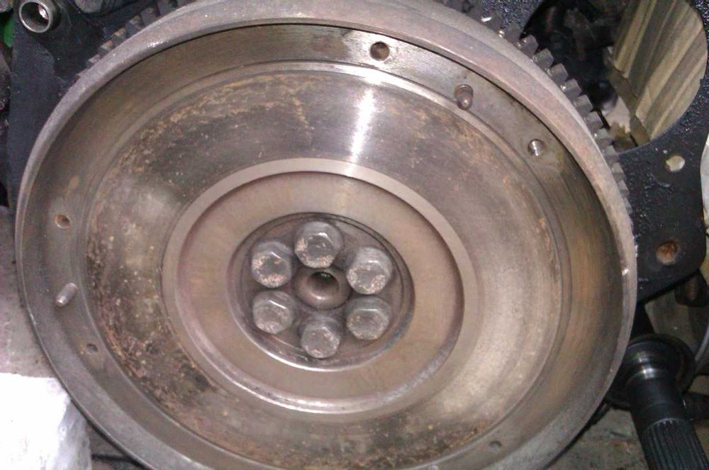 FIAT Croma  87-94рік обєм 2.0i 2.5 t.d двигуни і запчастини до них .