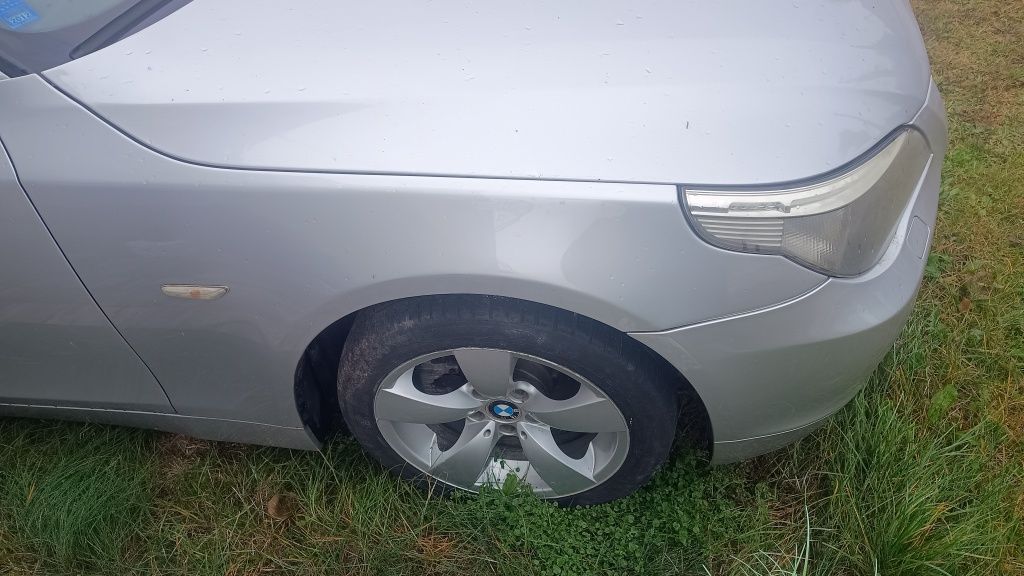 BMW E60 E61 przód kompletny titansilber 354 maska zderzak pas przedni