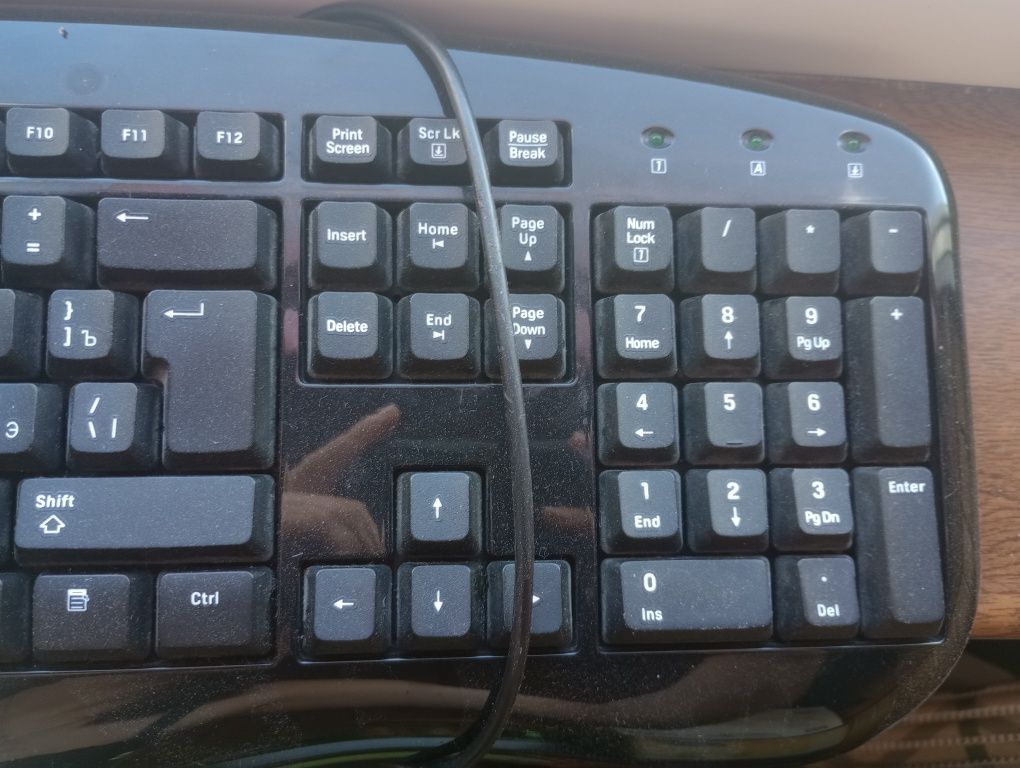 Клавіатура Logitech