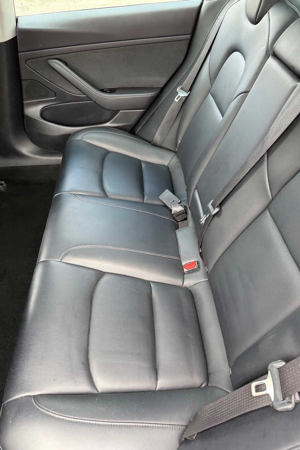Tesla Model 3 Standard Range Plus - IVA dedutível para empresas