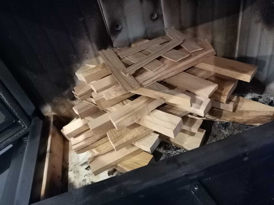 Drewno kominkowe buk do kozy duże worki. Suche dzewo opałowe TRANSPORT