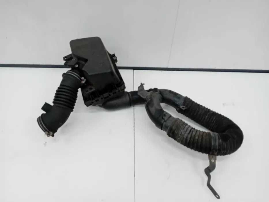 Obudowa filtra powietrza Toyota Auris I Lift 1.6 Valvematic 2009–2012