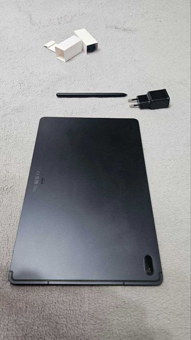 Подам планшет Samsung Galaxy Tab S7 FE