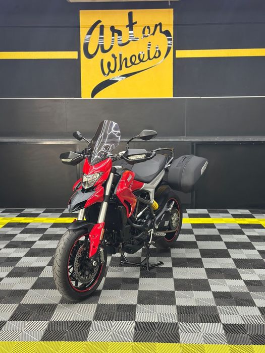 Ducati Hyperstrada 939