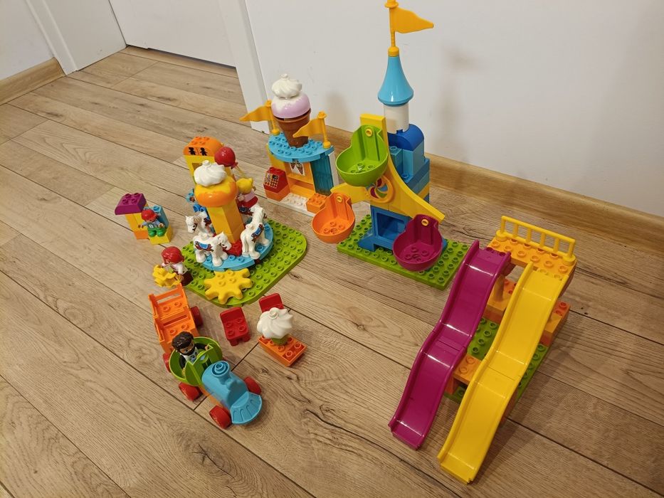 LEGO DUPLO 10840 Duże wesołe miasteczko kompletny