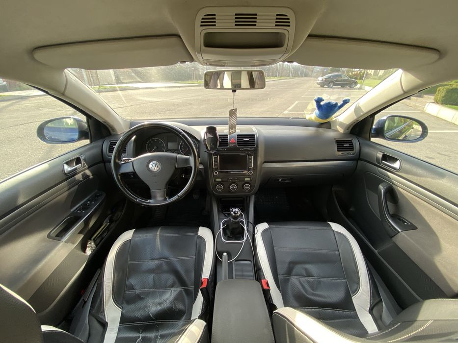 Продам Volkswagen golf универсал