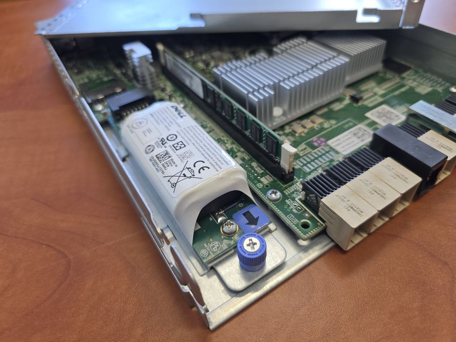 Kontroler macierzy dyskowej DELL MD3200