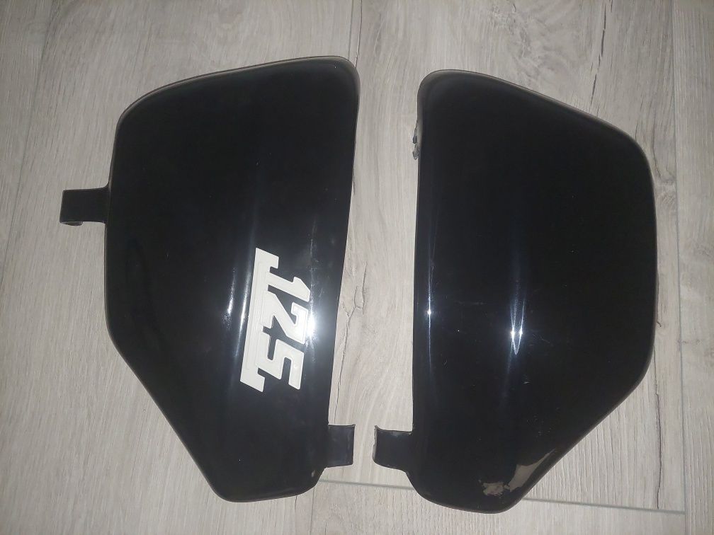 Fabrycznie nowe oslony boczne boczki rama wsk125 m06 b3 jednoramowa pl