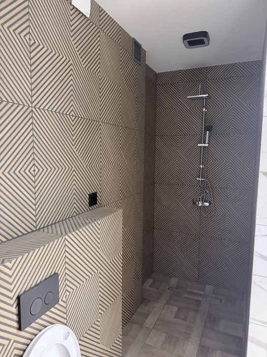 Wynajme powierzchnie biurowe z możliwością wynajmu terenu, hali