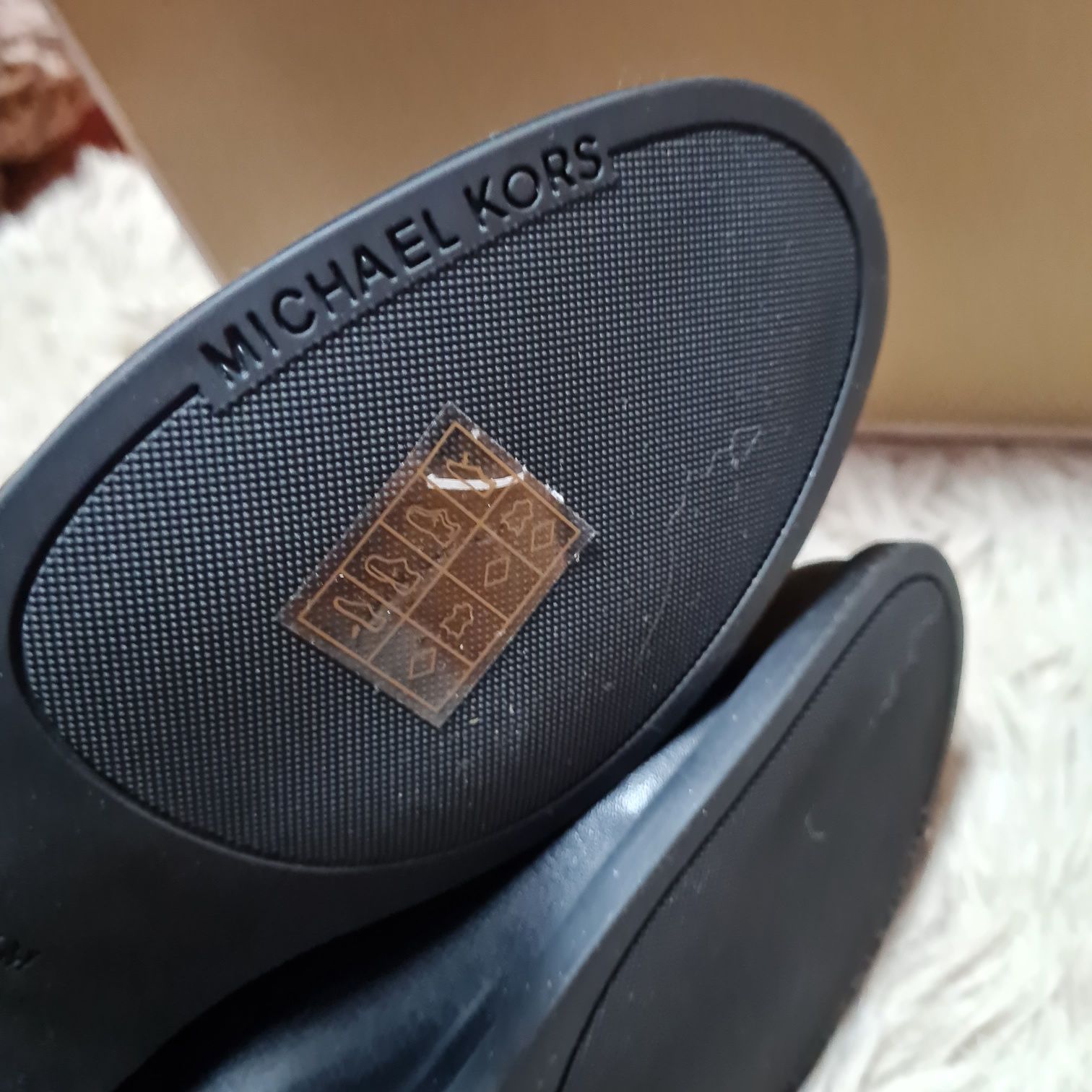Michael Kors botki zimowe sztybety czarne logowane r. 35 Jaycie Flat 4