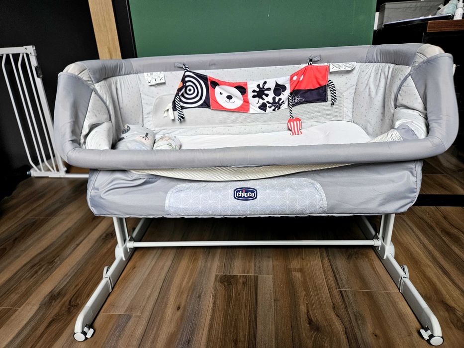 Dostawka chicco next2me