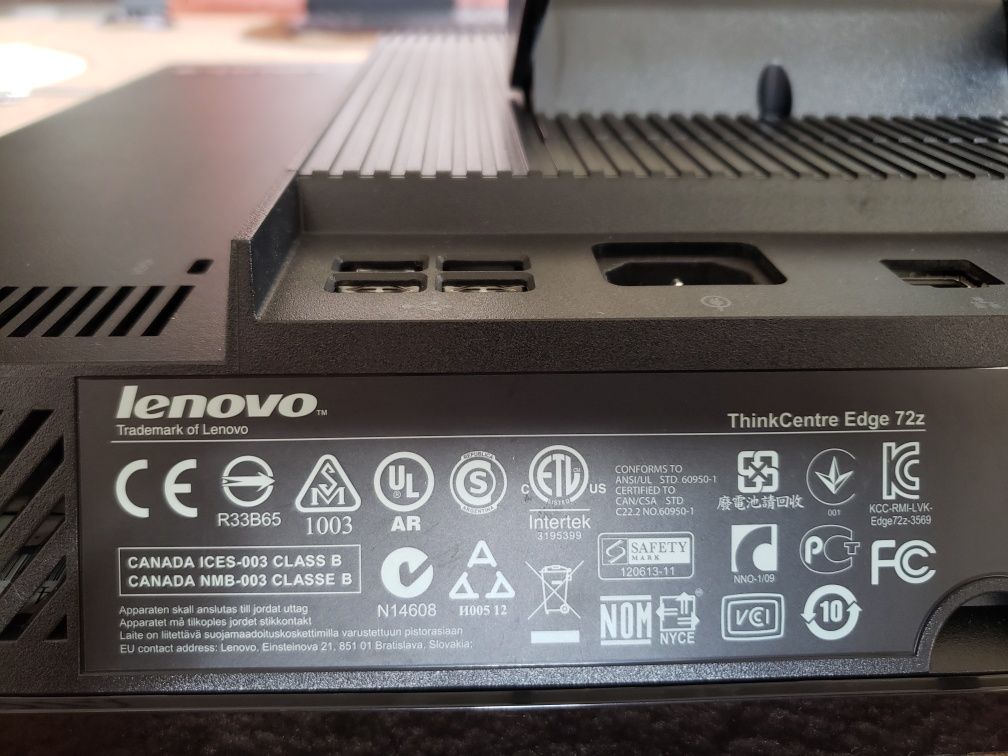 Моноблок Lenovo ThinkCentre Edge 72z AIO 20' (RCKJ8RU)