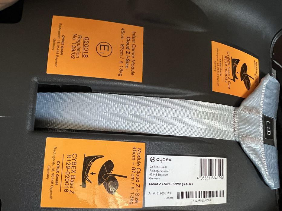 Автокрісло Cybex Cloud Z i-Size by Jeremy Scott автолюлька чорне золот