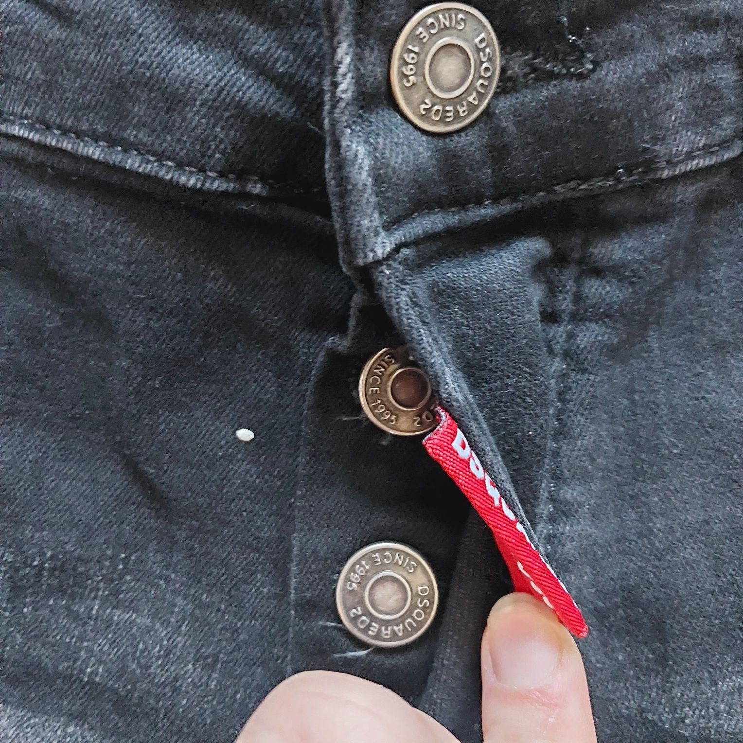 WYPRZEDAŻ Spodenki jeansowe Dsquared2 Dsq2 44,46,48,50,52,54,56