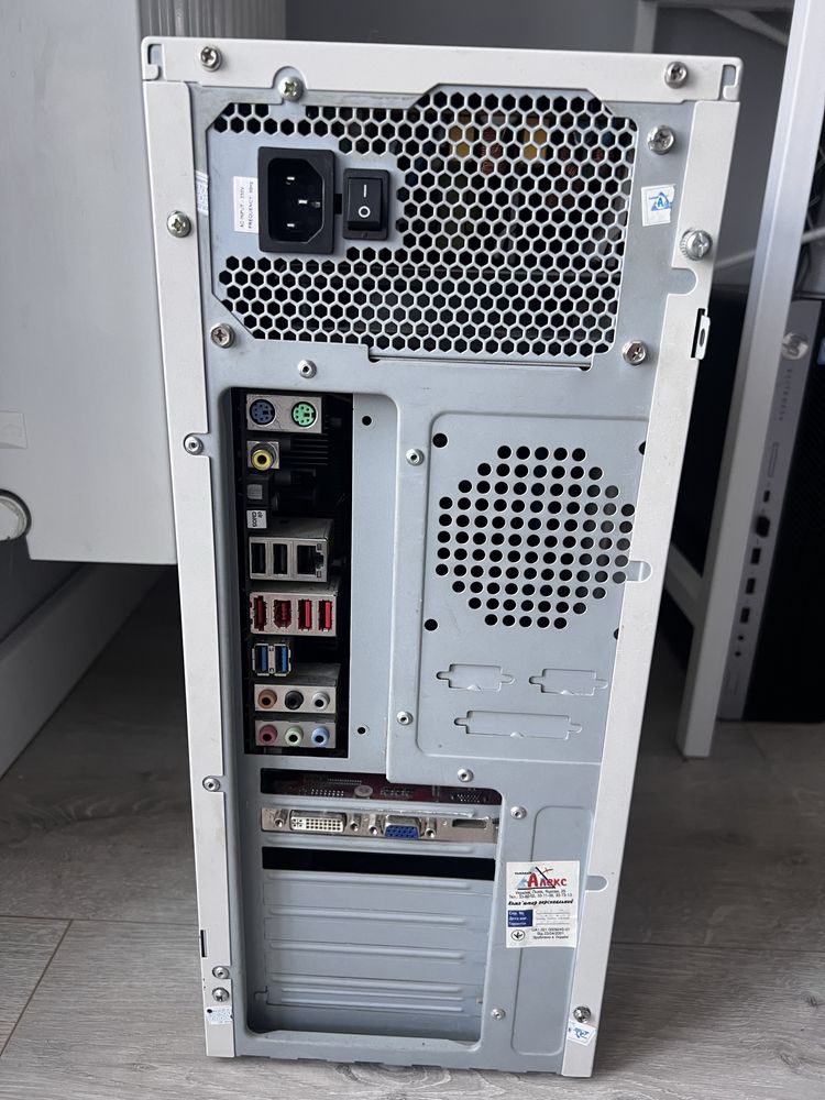 Комп'ютер AMD Athlon II X2 250 3.00GHz / 12 ГБ DDR3 / 120GB SSD /Win10