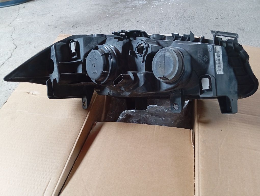 Ótica esquerda Renault Megane