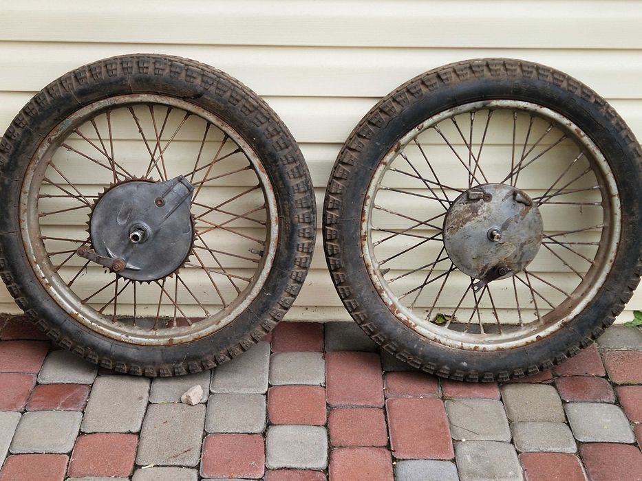 Продам колеса на мотоцикл Иж 350