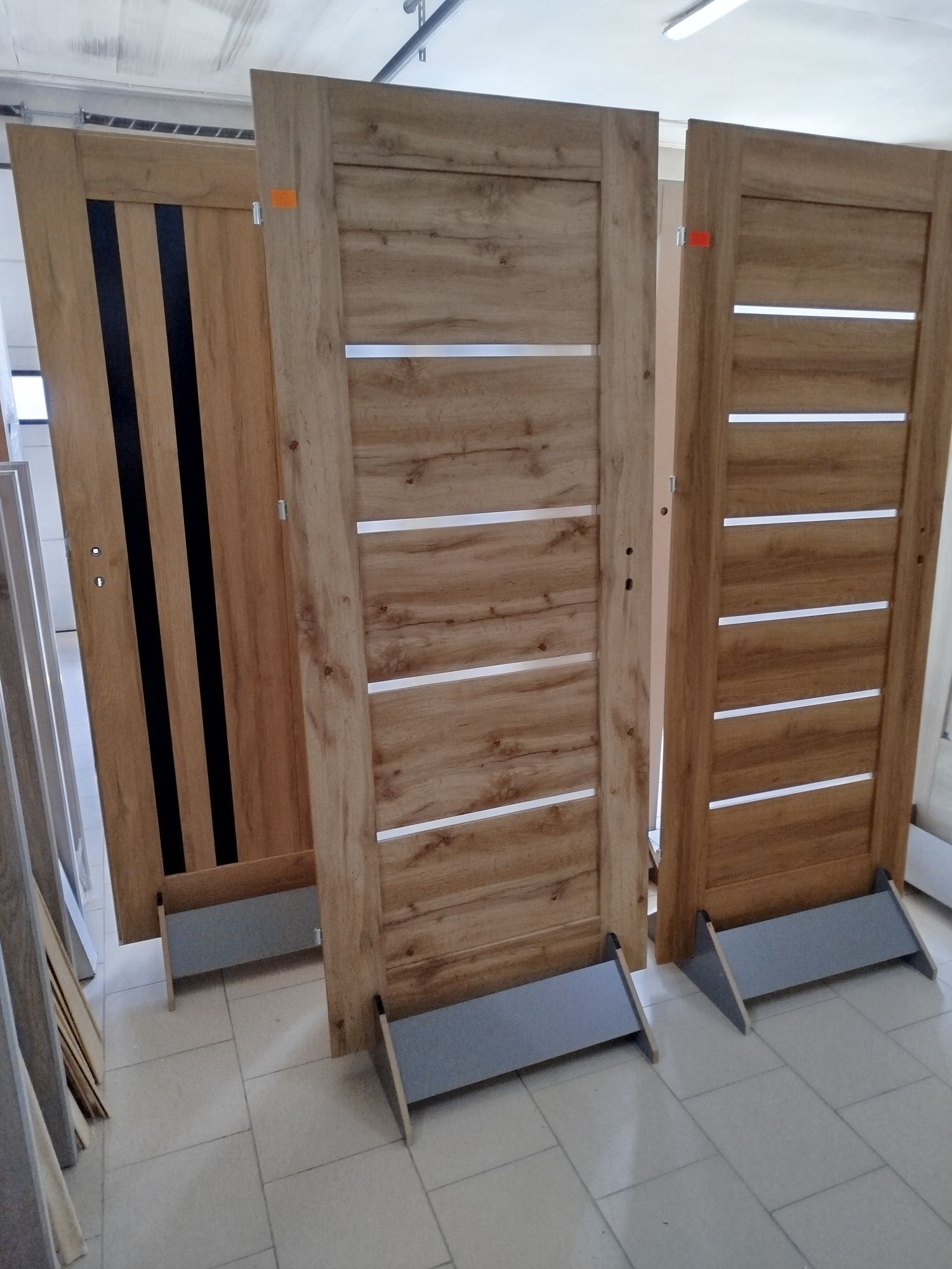 Drzwi MDF ,ościeżnice regulowane