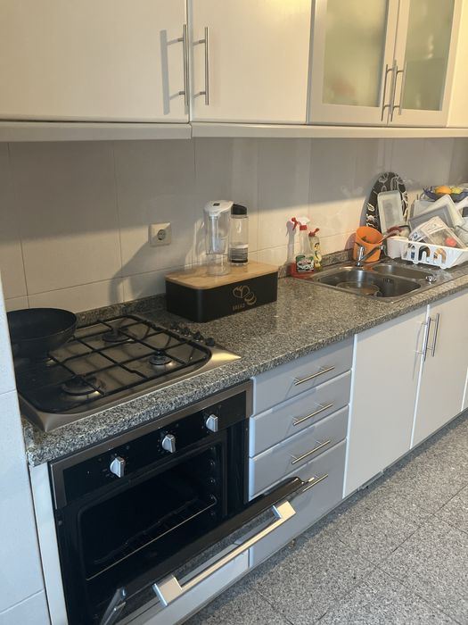 Cozinha branca c/fogão