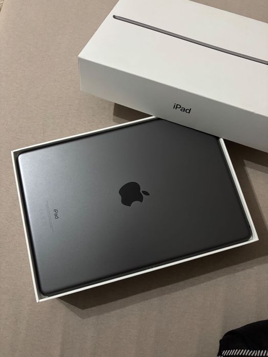 Tablet APPLE iPad 10.2" 9 gen. 256 GB LTE Wi-Fi Gwiezdna szarość
