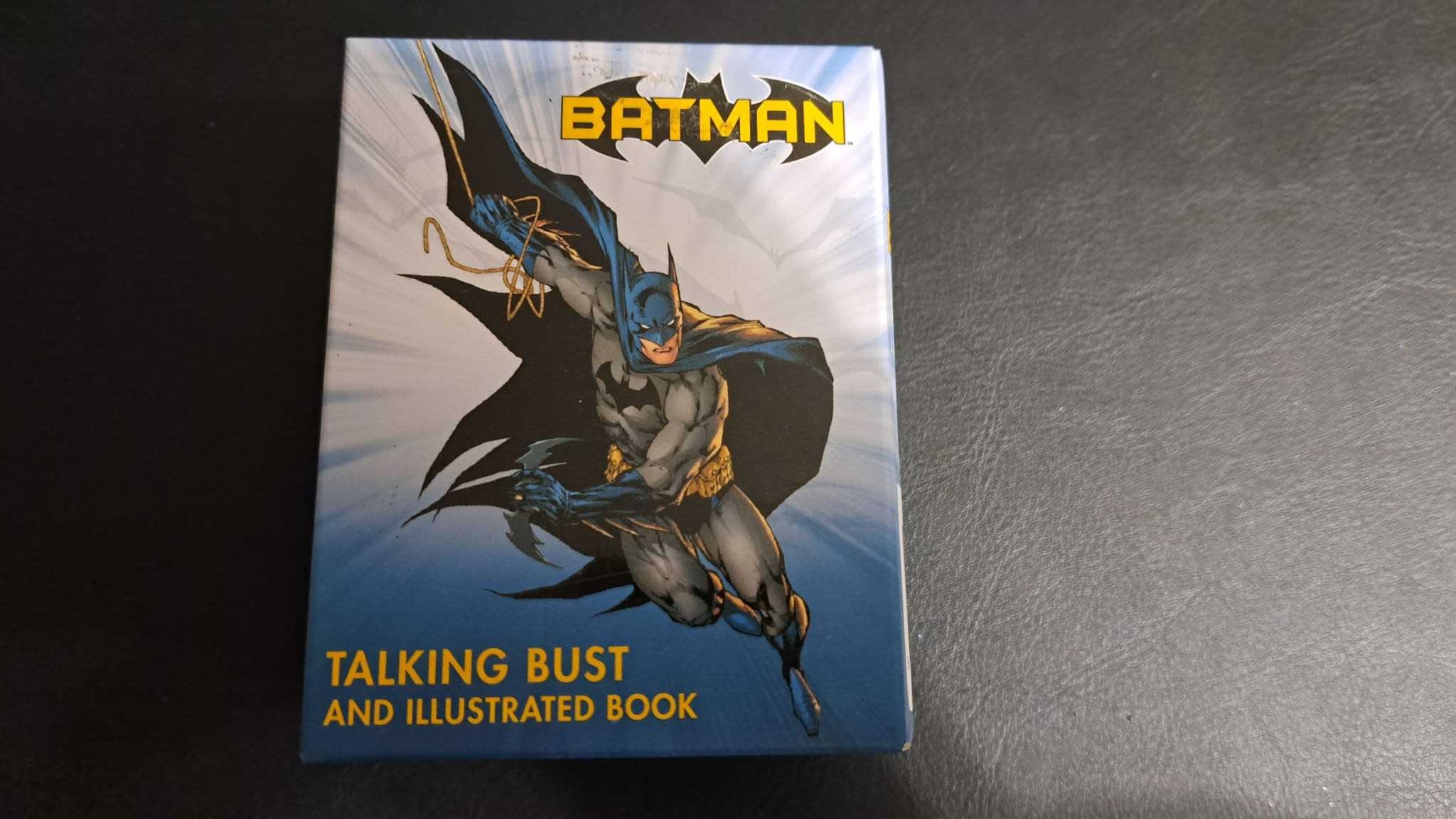 Batman - busto com VOZ + livrete ilustrado - novo selado PORTES GRÁTIS