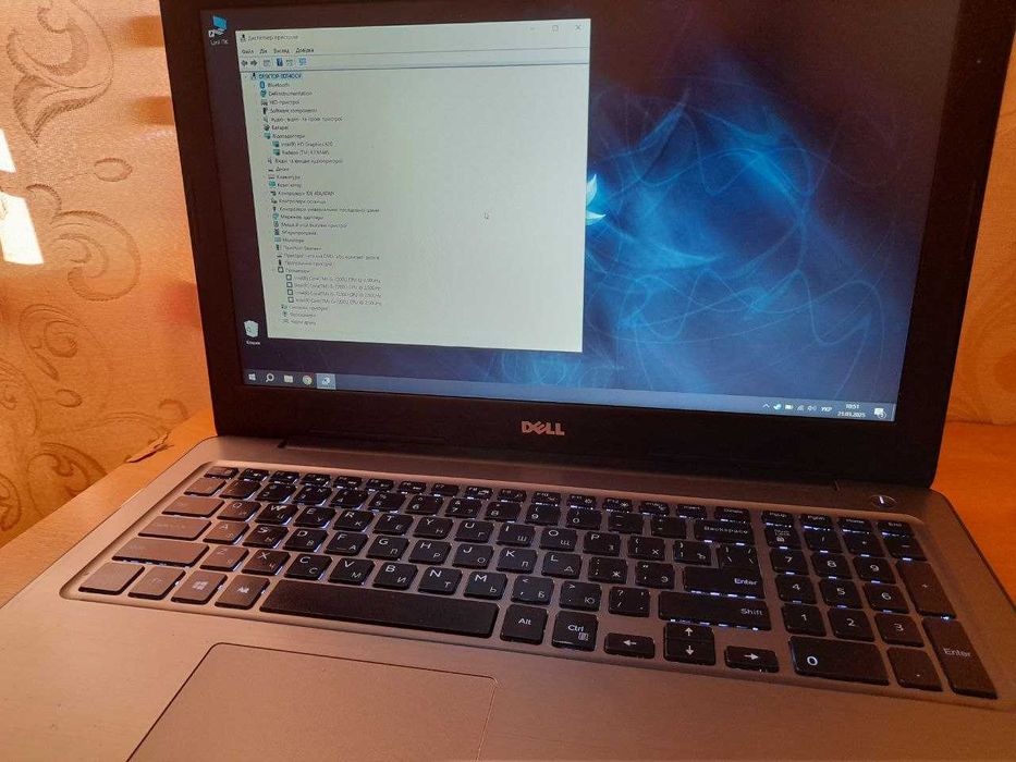 Ноутбук Dell Inspiron 5567 | i5/ОЗП 16/SSD 256/R7 M445 | Гарний Стан