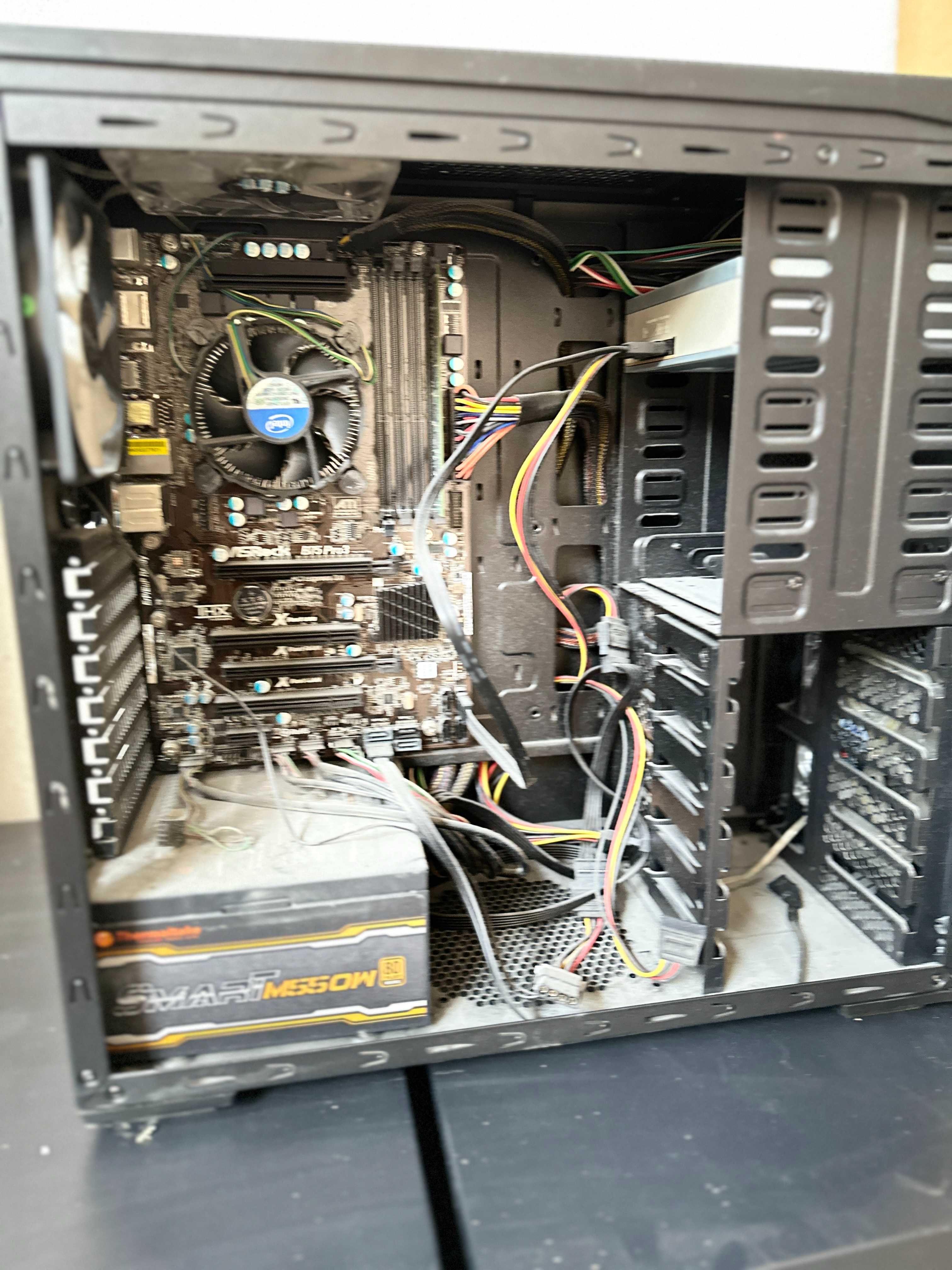 Komputer stacjonarny Zalman Z9 PLUSATX–ASRock B75 Pro3, 8 GB DDR3,DVD