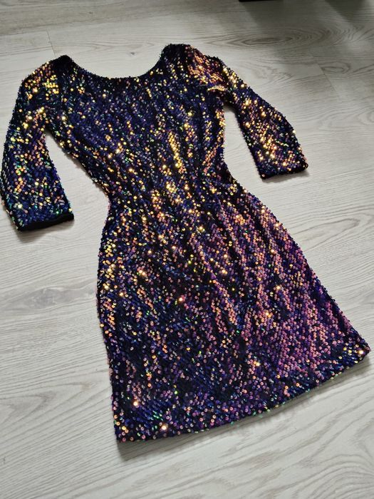 Cekinowa sukienka M