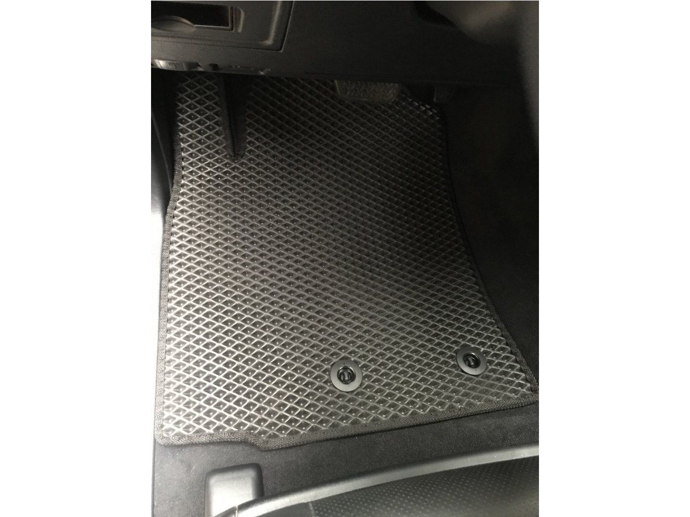 Toyota LC200 2012-2021 Коврики EVA (черные)