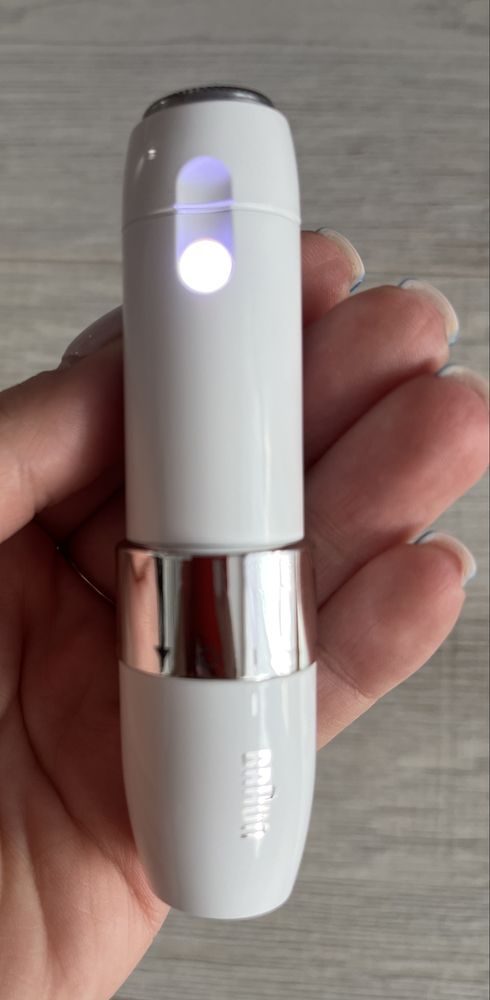 Trymer do twarzy mini Braun