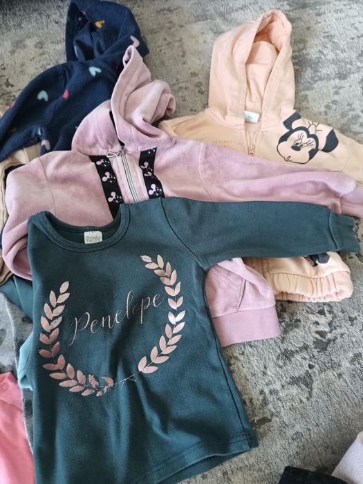 Zestaw ubrań dla dziewczynki 86