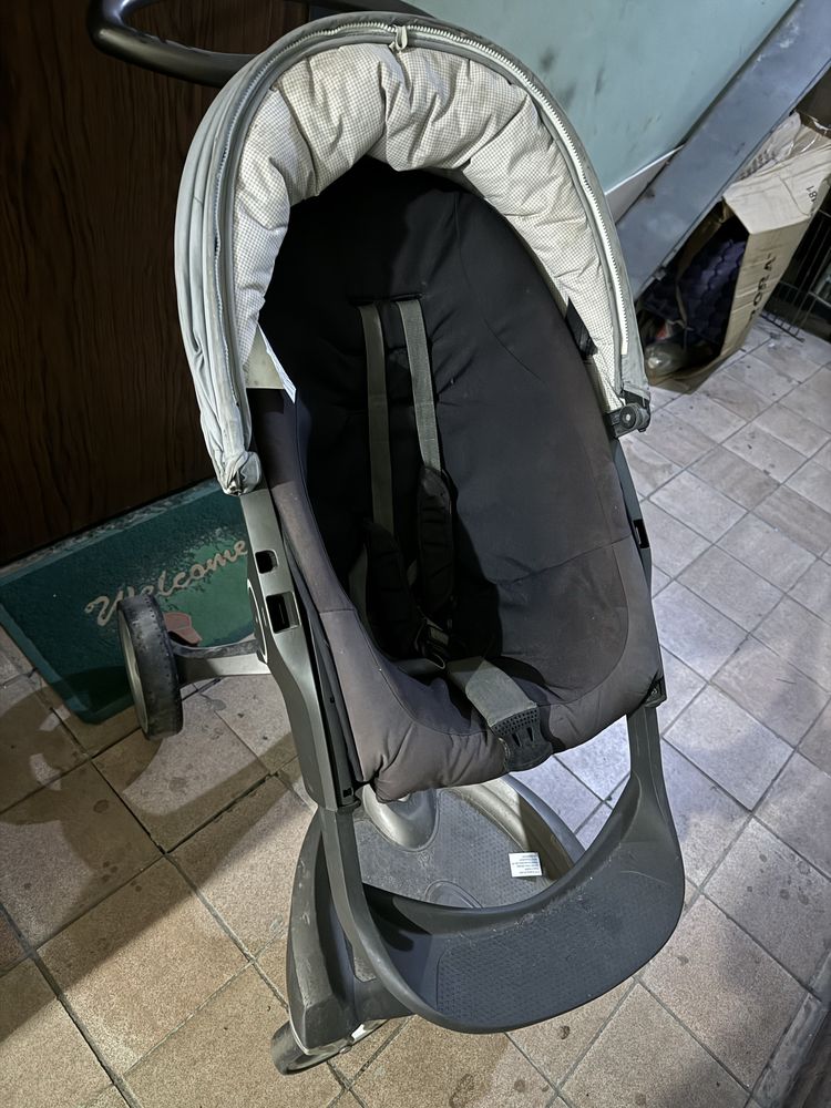 Коляска STOKKE