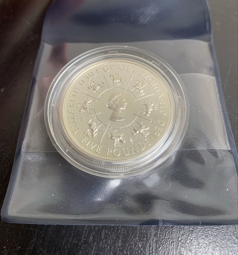 Moeda Prata 5 Pound Elizabeth II 1993 com Certificado