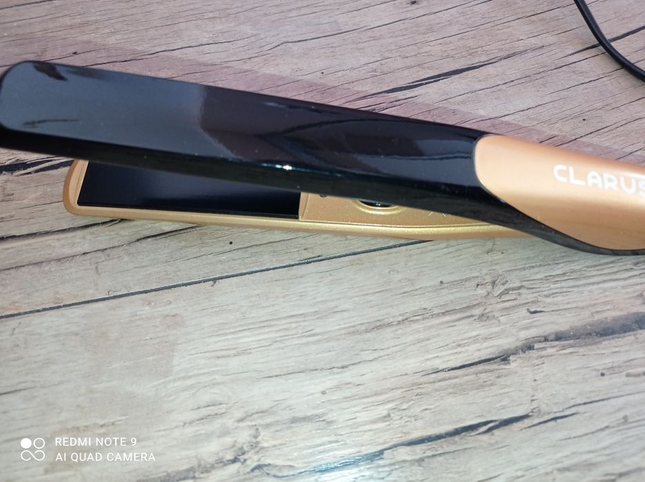 Випрямляч для волосся