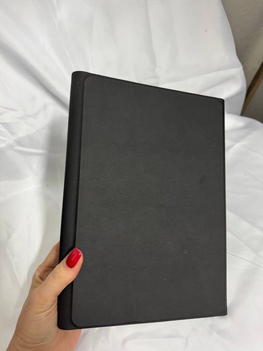 Etui z klawiaturą do iPad Air 11" / 10.9" 2025/2024/2022/2020