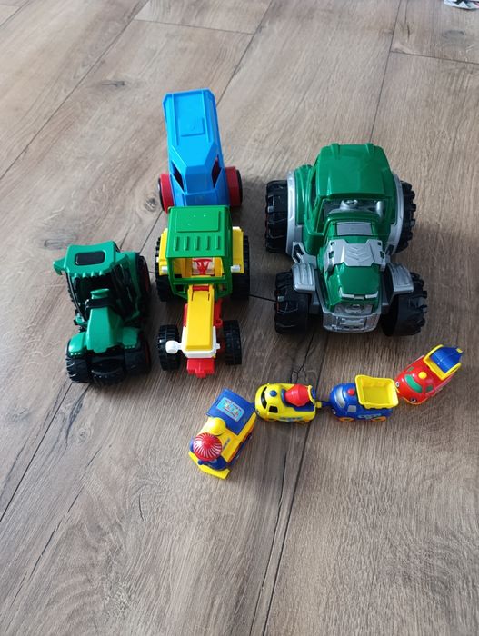 Пакет іграшок трактори потяг трактор