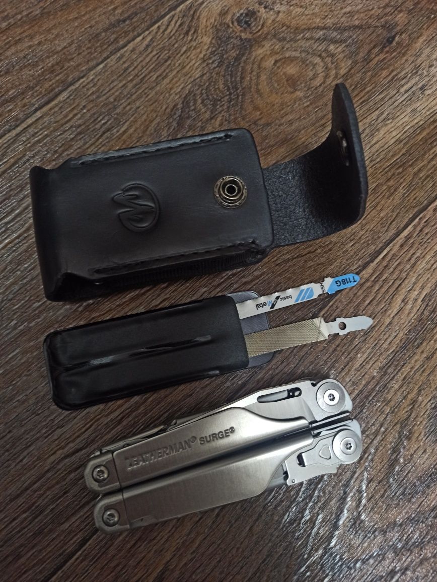 Мультитул Leatherman SURGE 21 функция