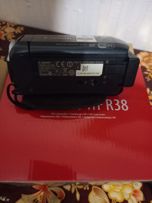 Видеокамера Canon HF R38