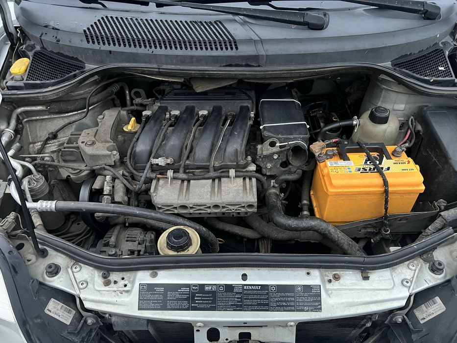 Рено сценік 1. 2001р. 1,6 бензин