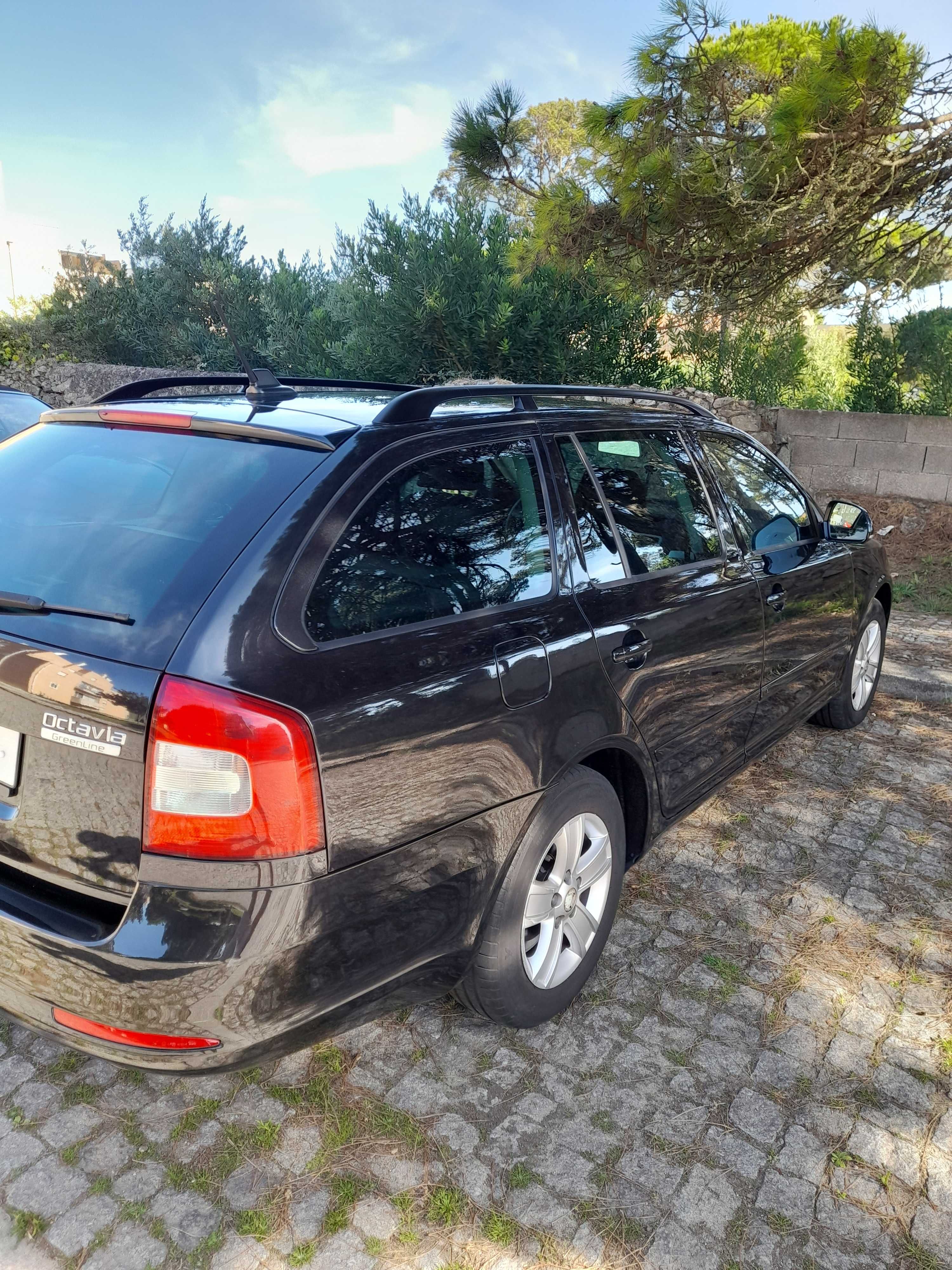 Skoda 2011 Greenline Diesel - MUITO NOVO