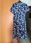 Vestido midi floral, totalmente novo. Tamanho M.