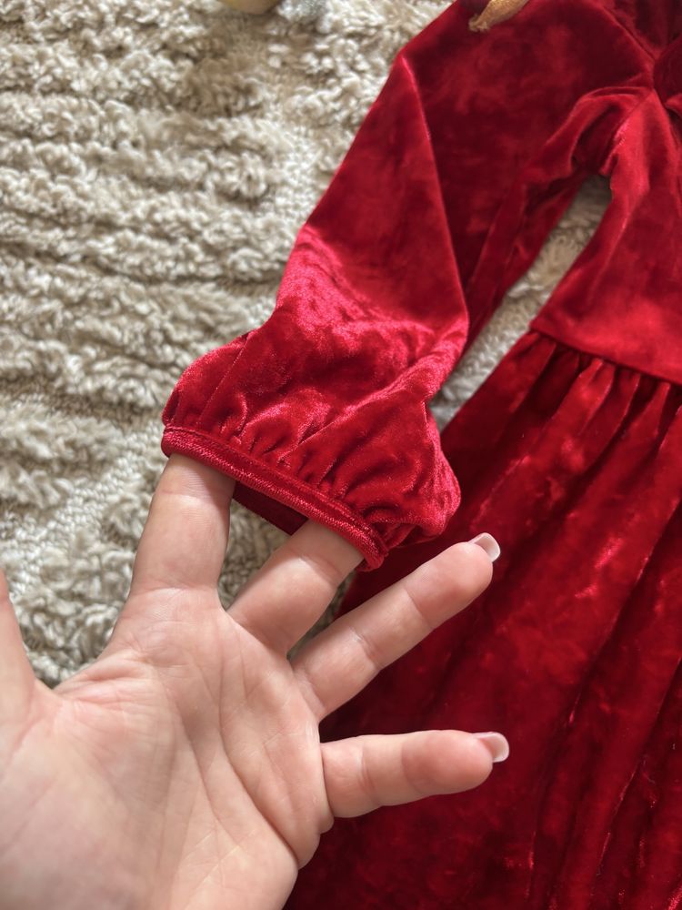 Śliczna czerwona sukienka welurowa H&M r. 98/104