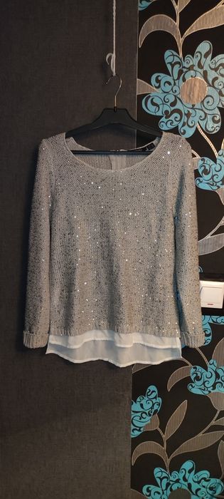 Sweterek szary cekiny , Esmara