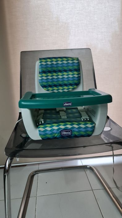 Cadeira Papa Chicco portátil super prática