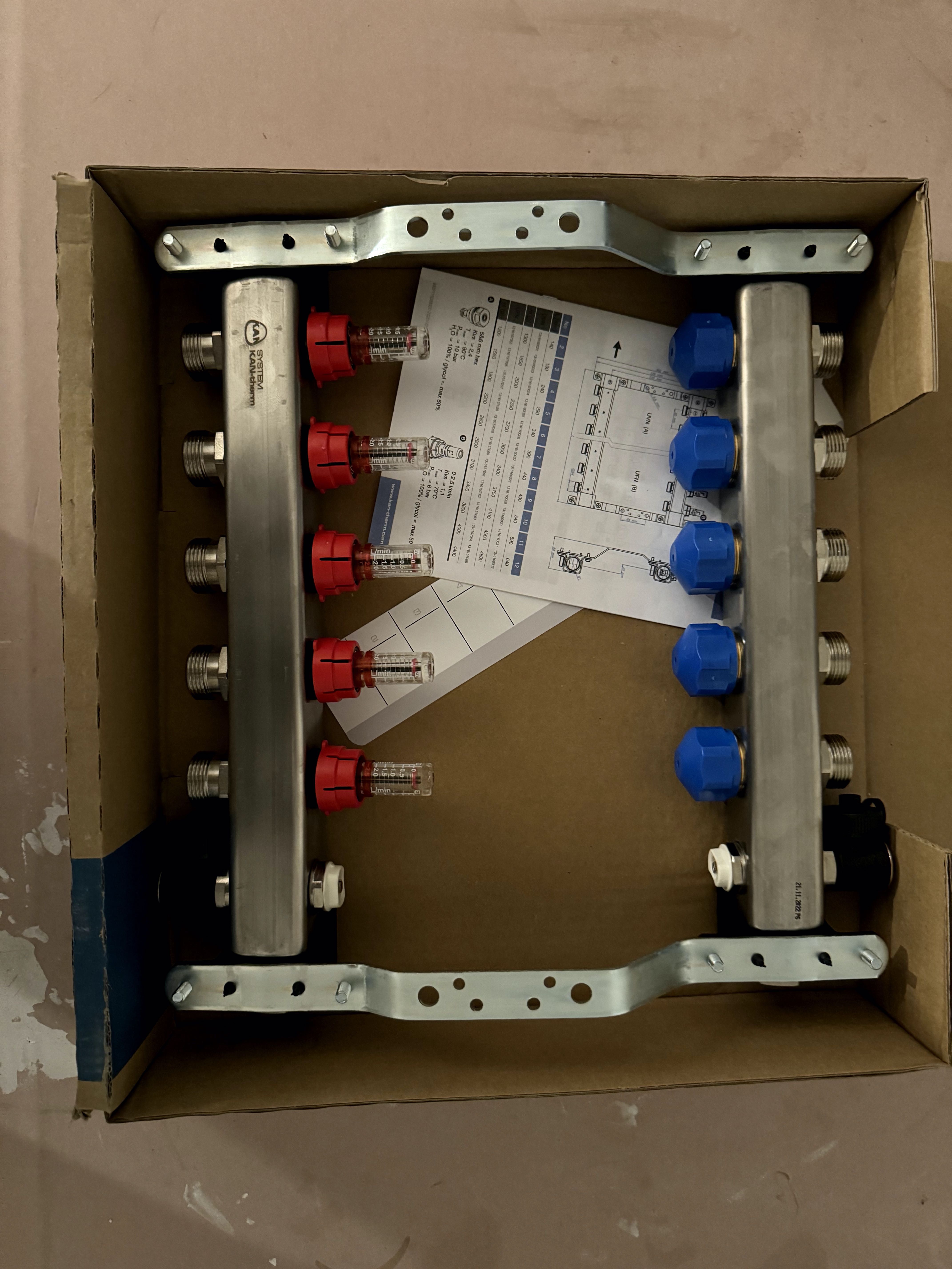 Rozdzielacz KAN-therm InoxFlow UFST 5 obwodów