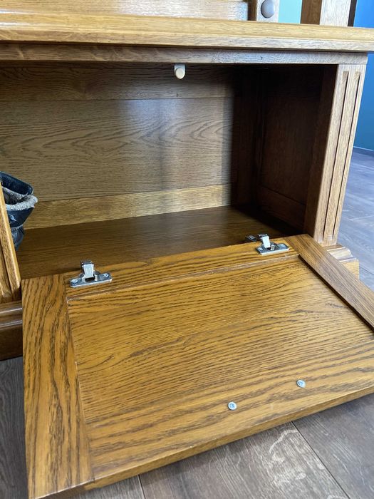 Гарнітур для передпокою з масива дуба (В-1980, Ш-1330, Г-390