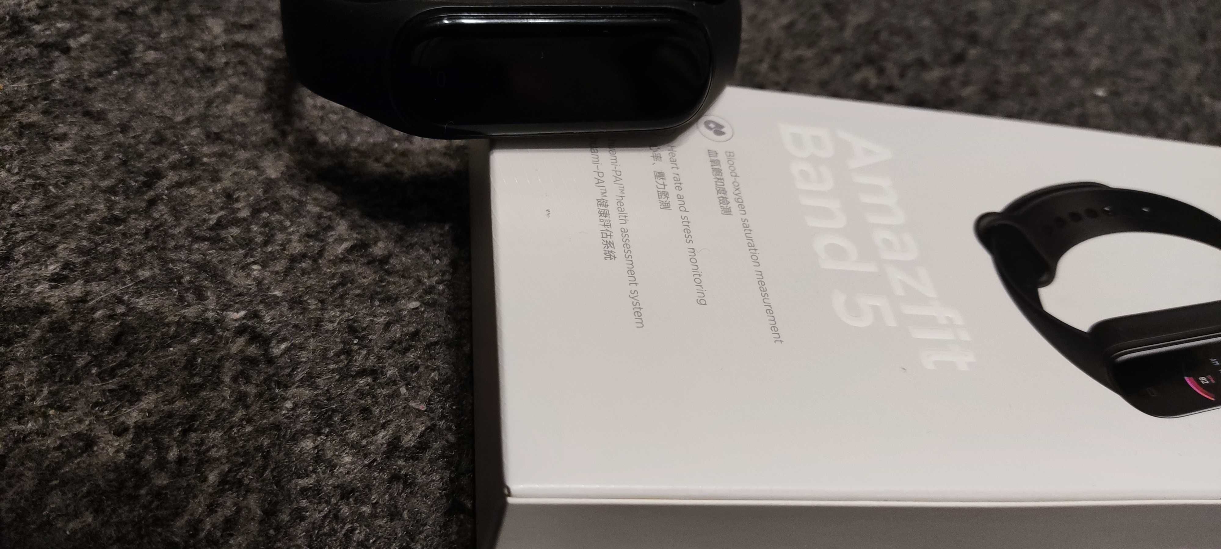 Amazfit Band 5 Opaska sportowa / smartband,stan bdb, SpO2 pulsoksymetr