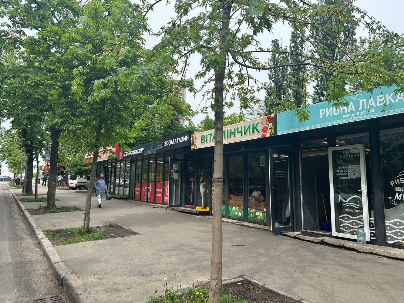 Здам в оренду павільйон на вул. М. Василенка, 9 на 13 м²