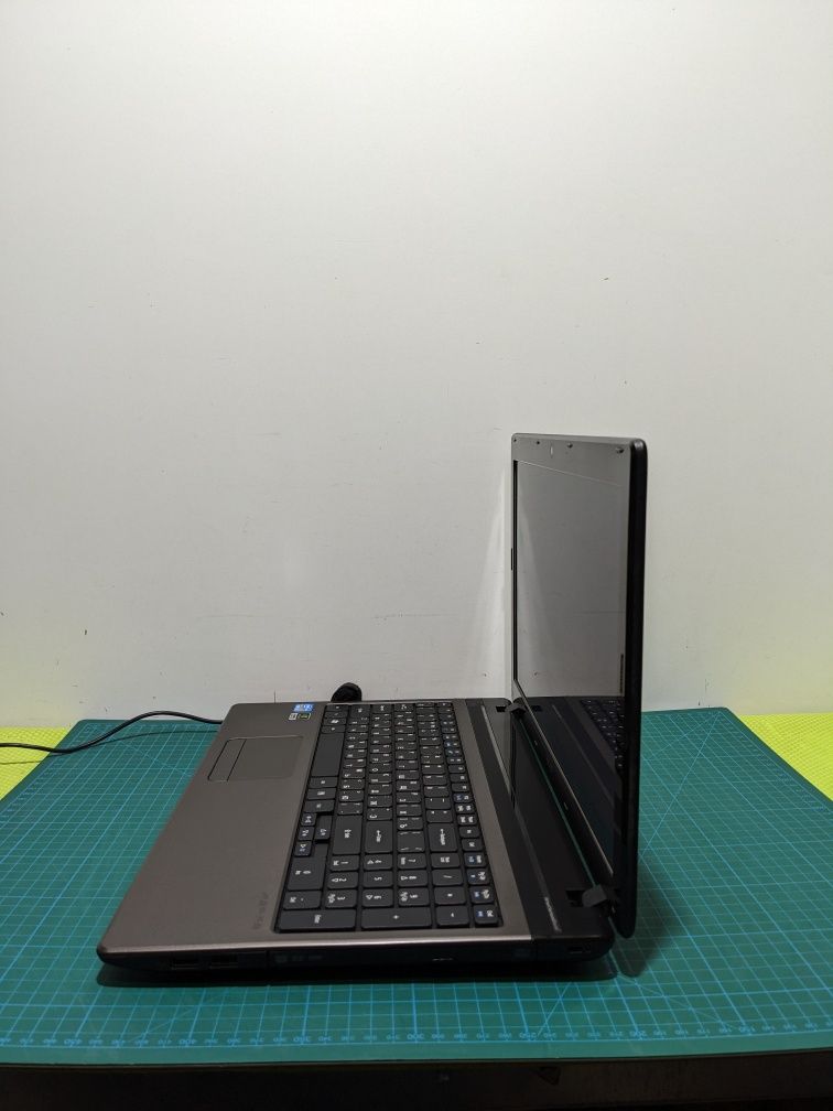 Ноутбук Acer 5750 (i3-2350m/8/120/GF610)