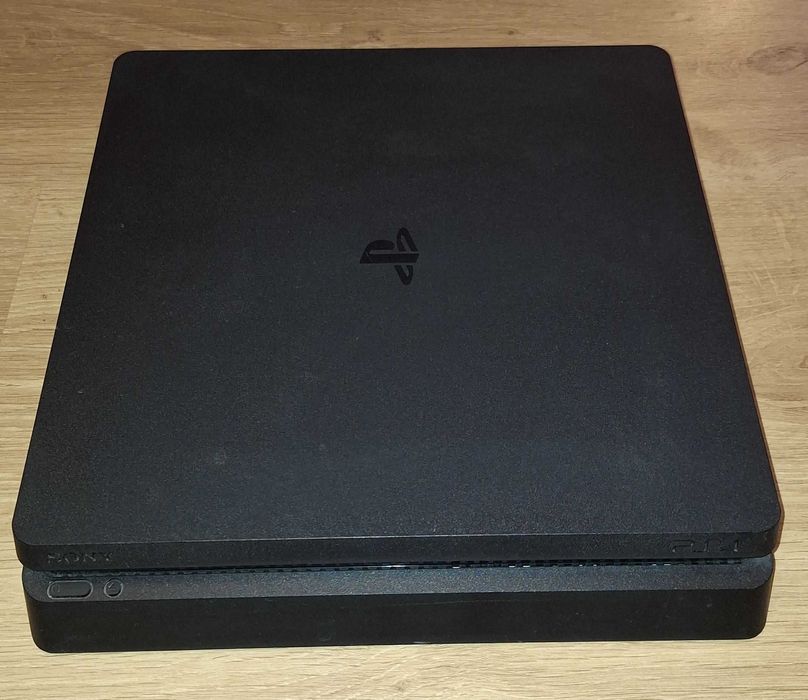 konsola SONY PLAYSTATION 4 PS4 CUH-2116A 500GB